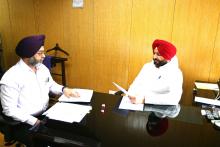 Union Minister of State for #MOFPI, Shri  Ravneet Singh bittu chaired a review meeting at Panchsheel Bhawan, New Delhi, today with the senior officials to assess the status of expenditure related to ongoing projects of the Ministry's schemes in the North Eastern Region.