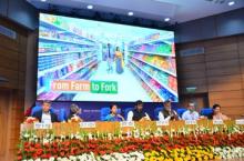 एक वैश्विक कार्यक्रम-प्रदर्शन, संयोजन, सहभागिता   नवंबर 2023 में आयोजित होने वाले #WorldFoodIndia2023 के पूर्वावलोकन कार्यक्रम के दौरान केंद्रीय मंत्री श्री @PashupatiParas एवं केंद्रीय राज्य मंत्री श्री @prahladspatel ने वर्ल्ड फूड इंडिया की वेबसाइट एवं ब्रोशर का शुभारंभ किया।