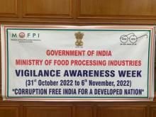 Secretary FPI, Smt. Anita praveen administered honesty and Integrity Pledge to the officials of the @MOFPI_GOI during the observance of #VigilanceAwarenessWeek2022.