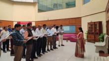 Secretary FPI, Smt. Anita praveen administered honesty and Integrity Pledge to the officials of the @MOFPI_GOI during the observance of #VigilanceAwarenessWeek2022.