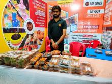 पीएमएफएमई योजना के लाभार्थियों द्वारा प्रदर्शित उत्पाद