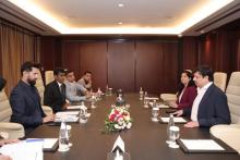 Union Minister of #MOFPI, Shri Chirag Paswan, held discussions with Abu Dhabi Food Hub in Dubai to establish a major food hub that will serve as a platform to showcase Indian products, enhance market linkages, and boost exports. This initiative marks a significant step towards expanding India’s presence in global food supply chains and fostering stronger trade partnerships.  #WorldFoodIndia2025 #ProcessingForProsperity